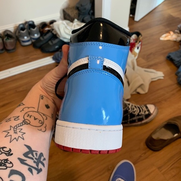 Air Jordan 1 Retro High Og Fearless - Picture 7 of 8